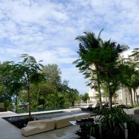 By The Sea@ Cozy Beachfront Home Batu Feringgi Buitenkant foto